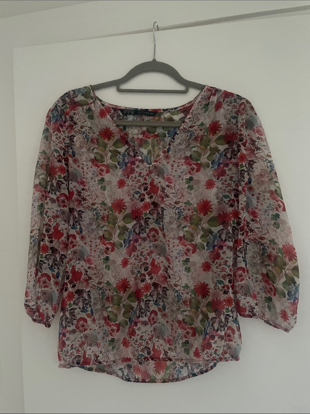 Zara Floral V-Neck Women’s Blouse in Multicolor